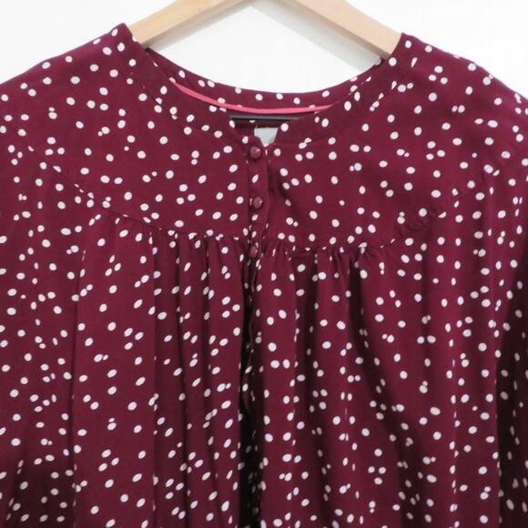 Maeve Womens Sz M Burgundy and White Polka Dot 3/4 Sleeve Top Front Buttons - Picture 3 of 8
